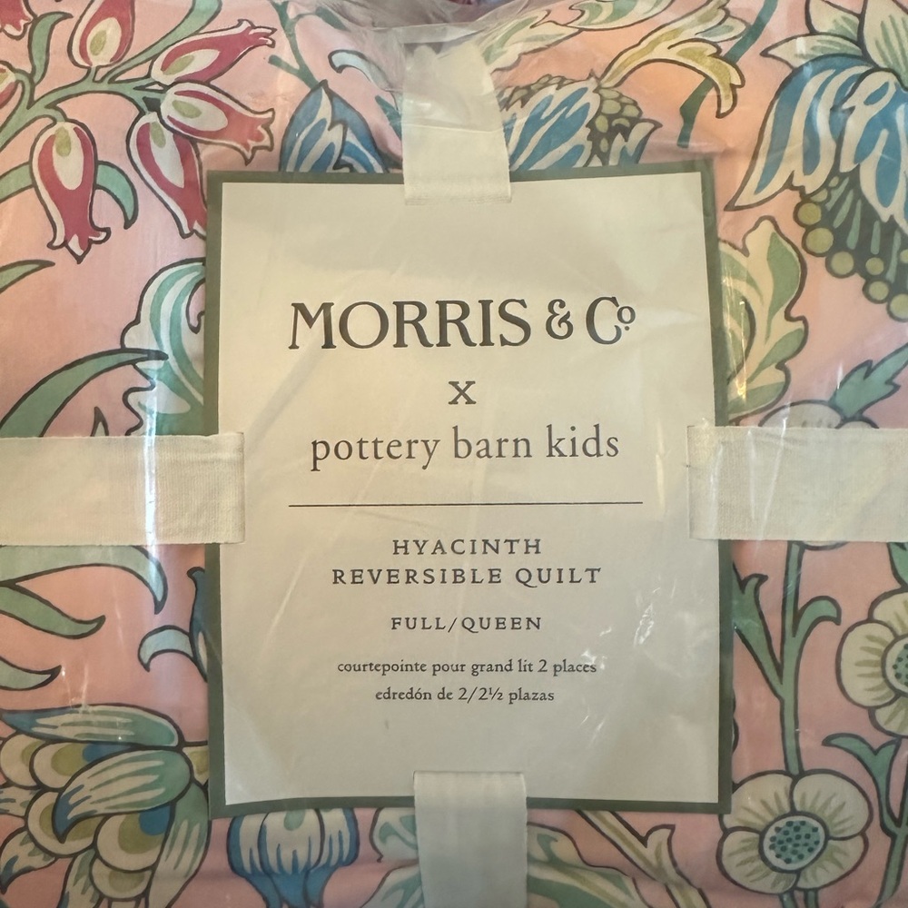[SOLD] Morris & Co. x Pottery Barn Kids Hyacinth Reversible Quilt